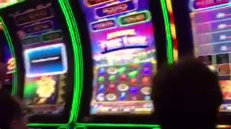 mohegan sun live stream.
